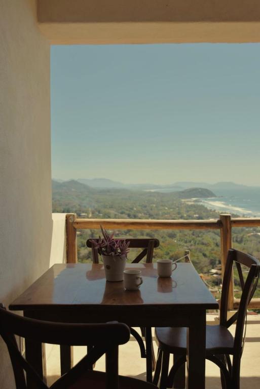 Villas Roberto's Bistro Mirador
