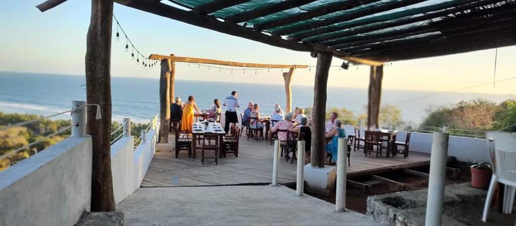 Villas Roberto's Bistro Mirador